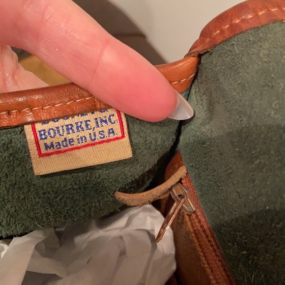 Vintage Dooney & Bourke All-Weather Leather R94 Small Surrey Camera Bag - Picture 14 of 15